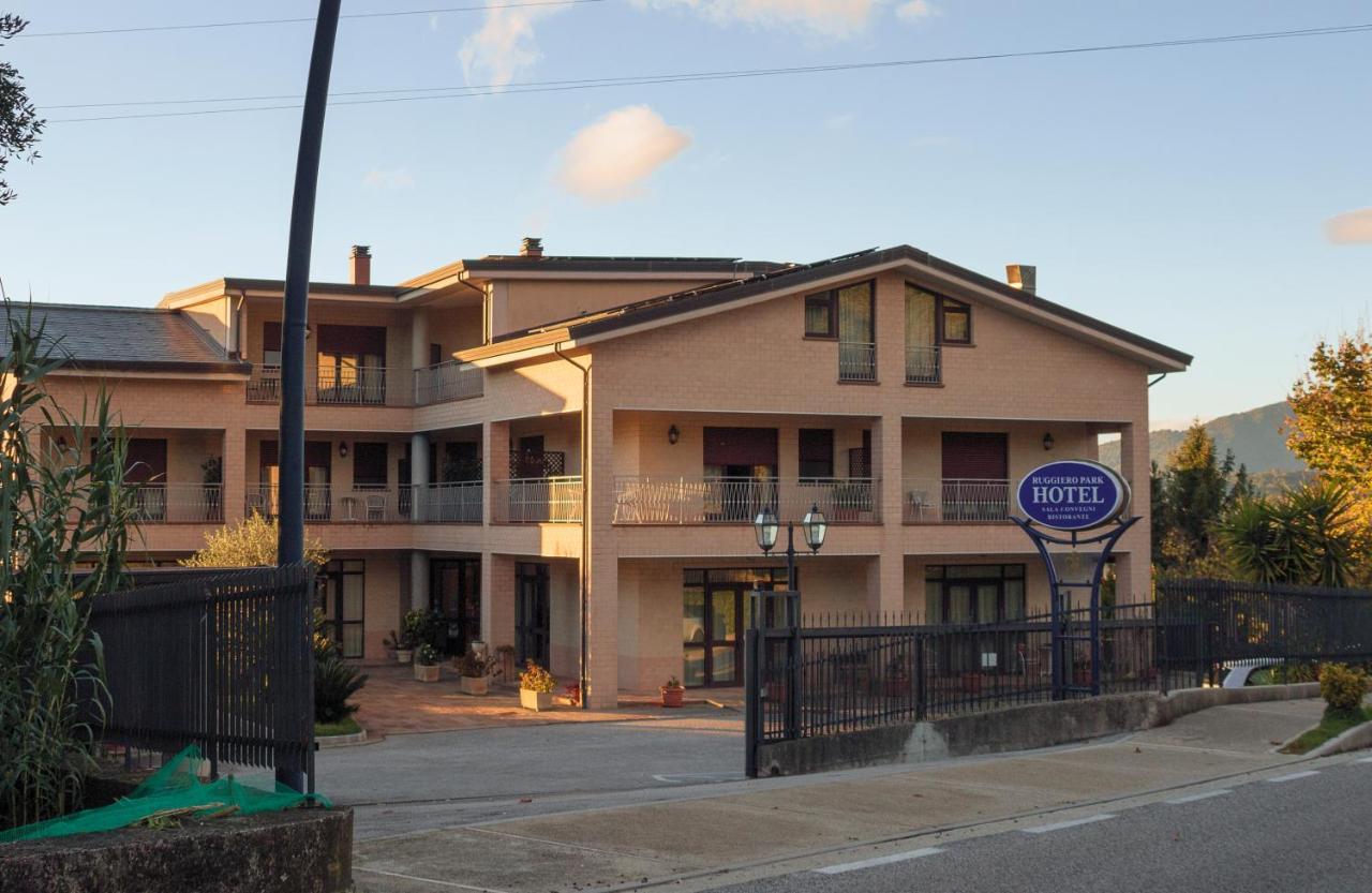 Ruggiero Park Hotel Vallo della Lucania Exterior foto